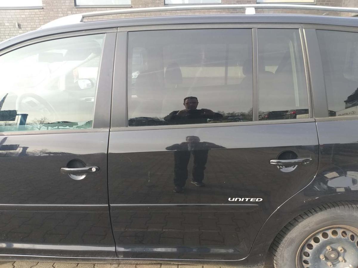 VW Touran 1T original T&uuml;r hinten links LC9X Deepblack Rohbau Bj.2008